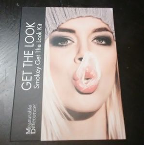 Smokey eye makeup kit